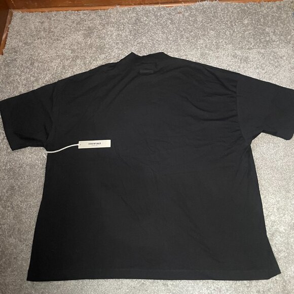 Essential T-Shirt ( NEW) not USED All Black - Picture 2 of 3